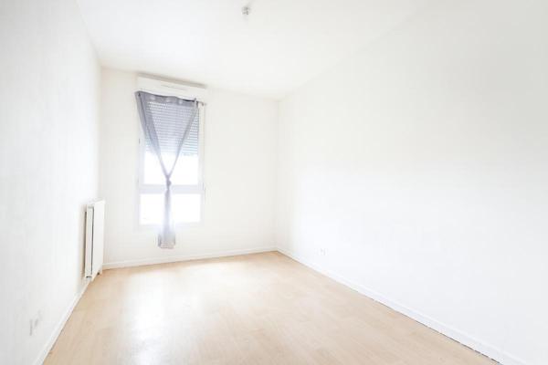 Appartement Ecquevilly 4 pièce(s) 76 m2