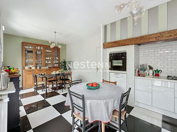 Maison Groslay 5 Chambres 10 pièce(s) 240 m2