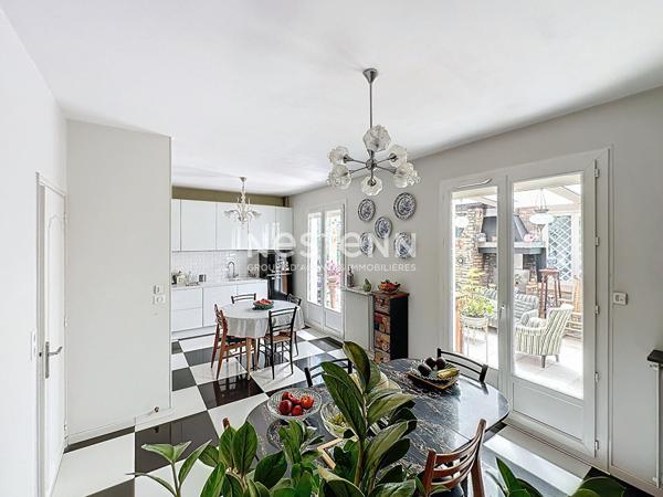 Maison Groslay 5 Chambres 10 pièce(s) 240 m2