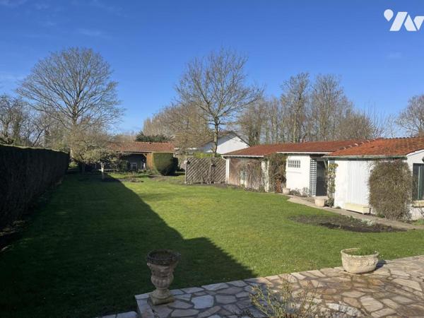 GRANDE MAISON située à 2 pas de Calais mais en campagne