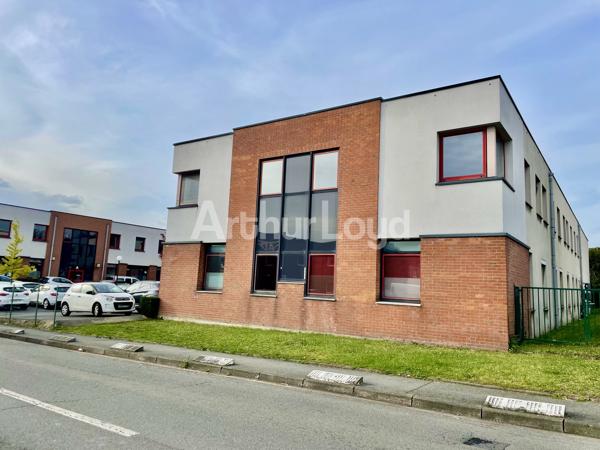 Bureaux et stockage à louer à La Madeleine surfaces divisibles dès 111 m²