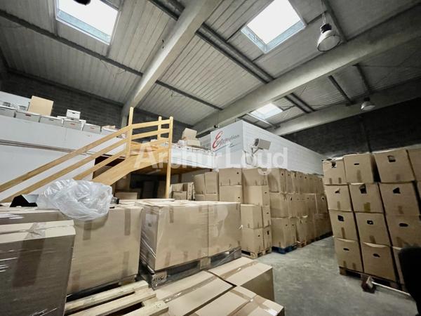 Bureaux et stockage à louer à La Madeleine surfaces divisibles dès 111 m²