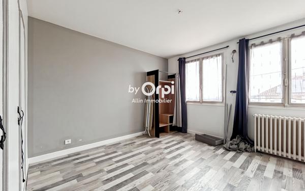 Maison à vendre    4 pièces •  Montluçon