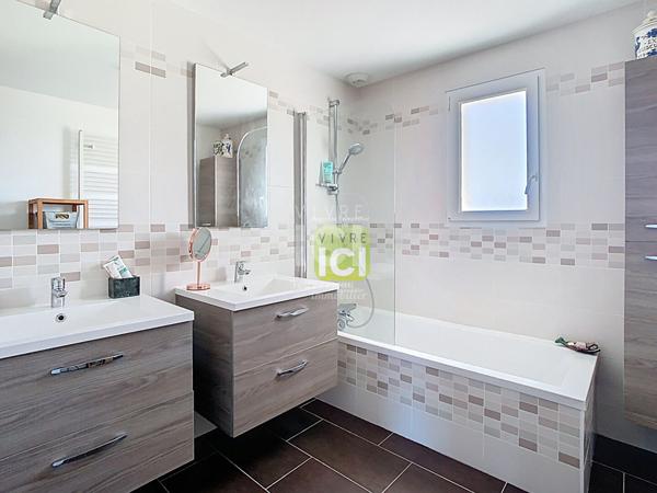 Maison Cholet 6 pièce(s) 103.97 m2
