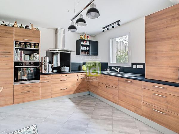Maison Cholet 6 pièce(s) 103.97 m2