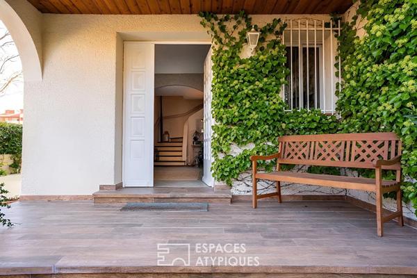 Maison de famille rénovée avec piscine et beaux volumes