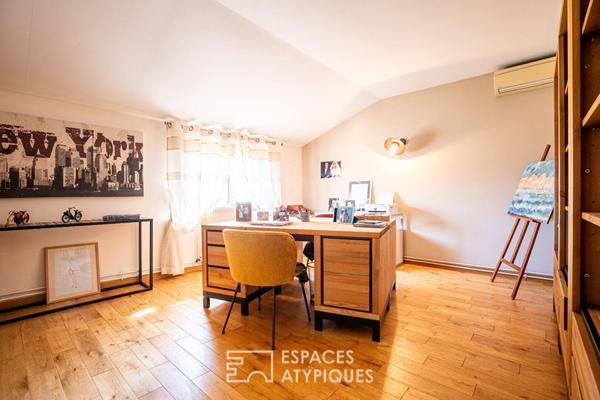 Maison de famille rénovée avec piscine et beaux volumes