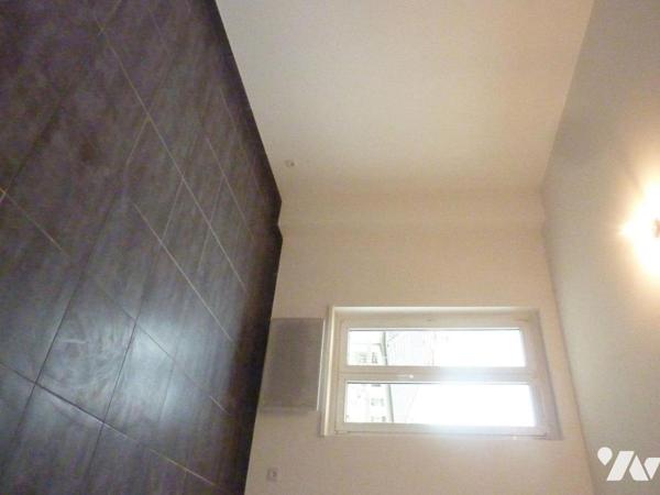 EXINCOURT, immeuble six appartements  sur 19a 88ca de terrain constructible