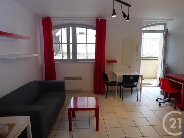 Appartement T1 à vendre  1 pièce - 30 m 2   DOLE  - 39