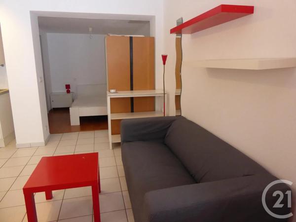 Appartement T1 à vendre  1 pièce - 30 m 2   DOLE  - 39