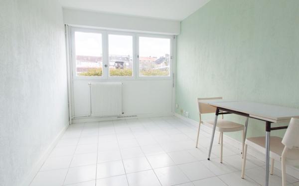 Appartement à louer    1 pièce •  Pau