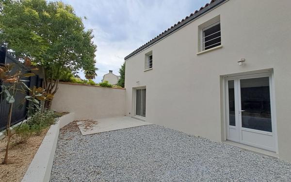 Maison à louer    3 pièces • 92,24 m2 Saint-Jean-d'Angély