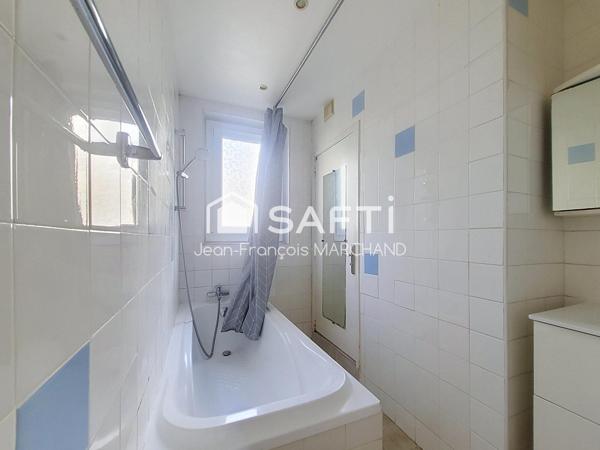 A 12 minutes à pied de la gare RER de Poissy - T4 - 69m2 - 3 chambres - Cave