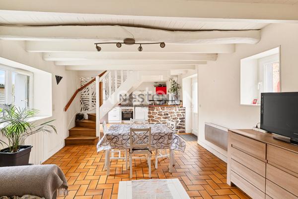 Vente d'une maison 2 chambres avec jardin dans le bourg de Planguenoual