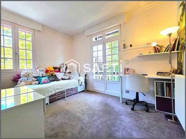 MAISON 340 M2