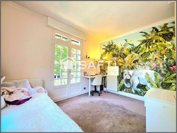 MAISON 340 M2