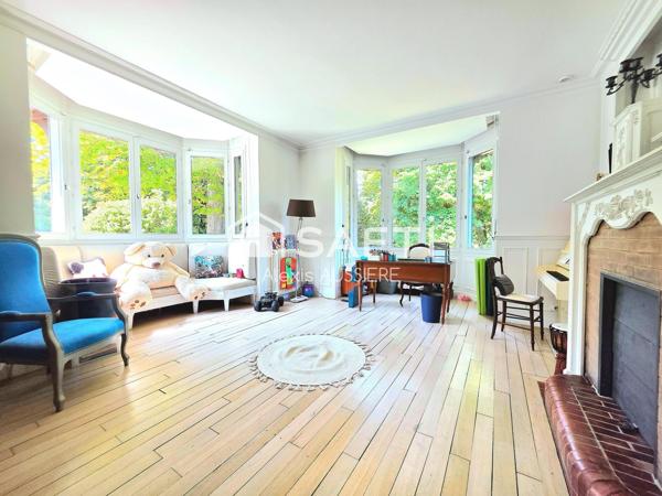 MAISON 340 M2