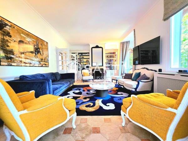 MAISON 340 M2