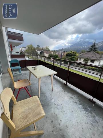 Appartement à vendre 4 pièces 81m² Saint-Martin-le-Vinoux (38950)
