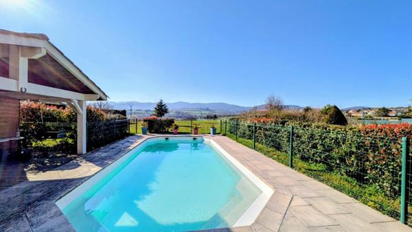 Maison à Grézieu-la-Varenne, 69290 - 8 pièces 212m²