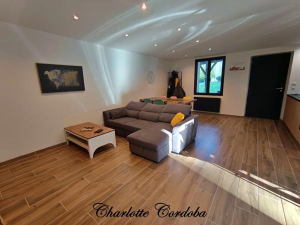 Maison en pierre avec grange attenante – Lagarrigue