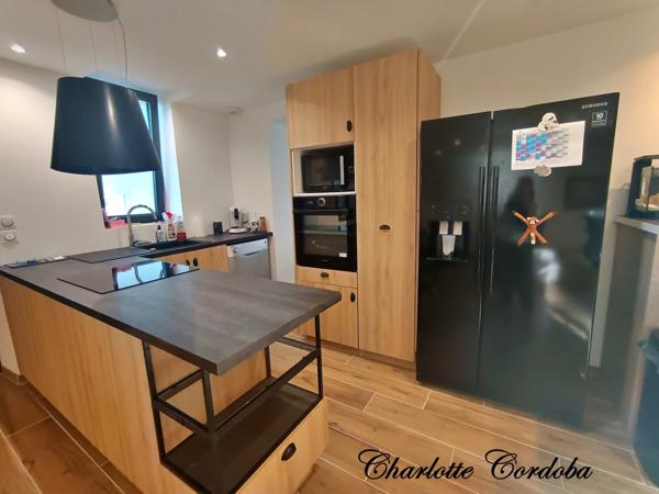 Maison en pierre avec grange attenante – Lagarrigue