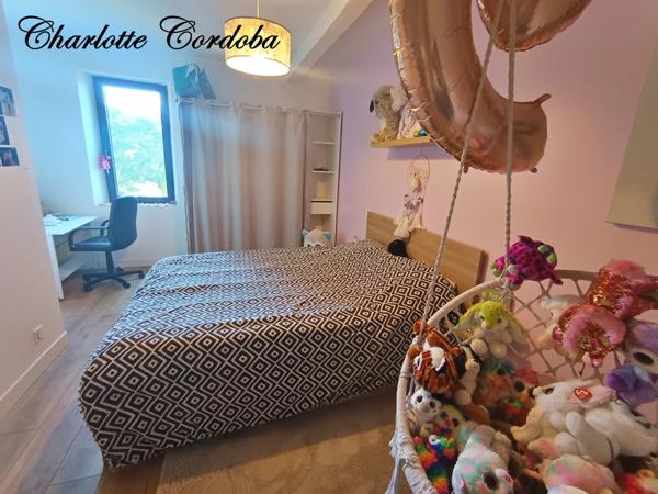 Maison en pierre avec grange attenante – Lagarrigue