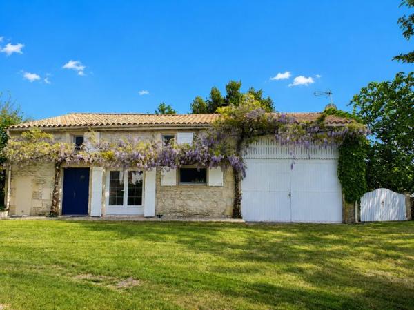 Maison charentaise Cozes 90 m²