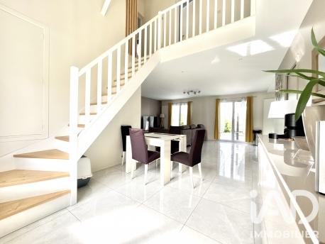 Maison à vendre 7 pièces 132 m² Pontault-Combault