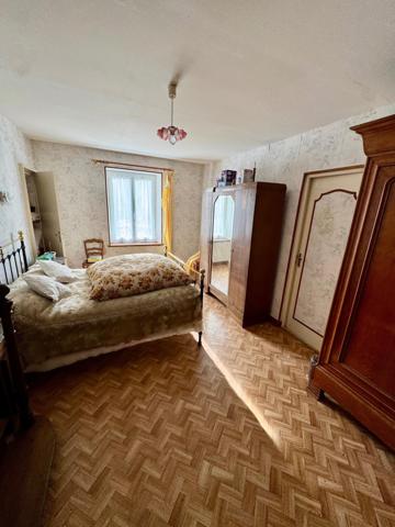 Maison à Sées, 61500 - 5 pièces 82m²