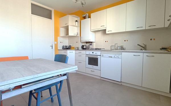 Appartement à vendre    4 pièces • 99,77 m2 La Rochelle