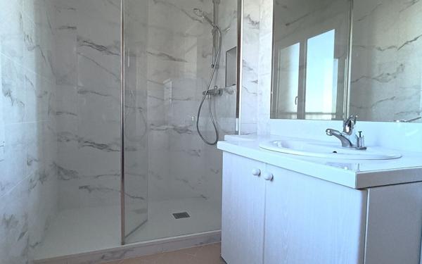 Appartement à vendre    4 pièces • 99,77 m2 La Rochelle