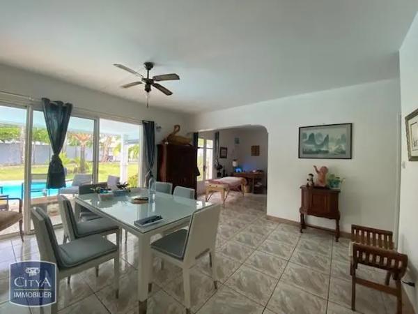 Maison à louer 5 pièces 160m² Saint-Joseph (97480)