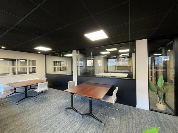 À LOUER – BUREAUX ÉQUIPÉS – LE HAVRE LES HALLES – 129 m²