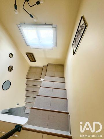 Maison à vendre 8 pièces 130 m² Paray-Vieille-Poste