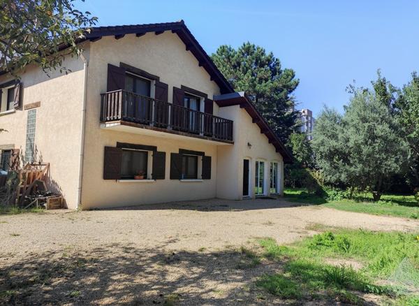 MAISON 7 pièces St Martin d'Hères / Poisat