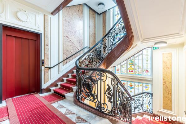 Bureaux à louer à PARIS 75008