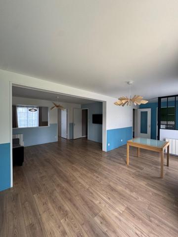 Méru : Maison familiale 5 ch, cuisine moderne.