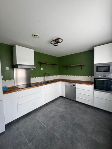 Méru : Maison familiale 5 ch, cuisine moderne.