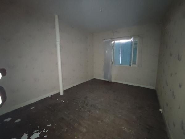 Maison à vendre 34 200 € Sainte-Foy-la-Grande 4 p 106 m² DPE