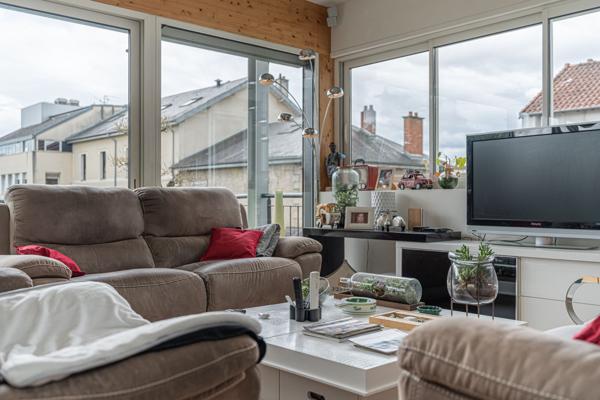 Appartement 6 pièces - 298 m²