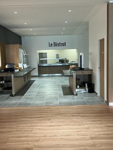 Bureaux à louer à MONTIGNY LE BRETONNEUX 78180