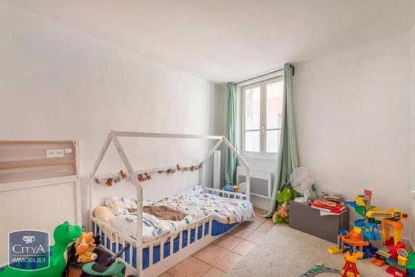 Immeuble à vendre 115m²