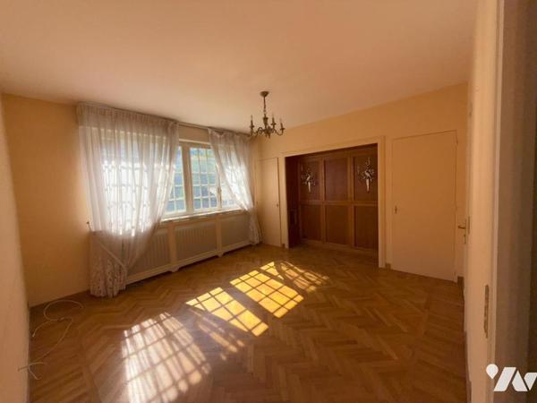 Grande maison familiale , Marnaz.