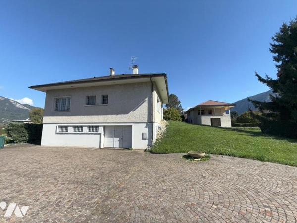 Grande maison familiale , Marnaz.