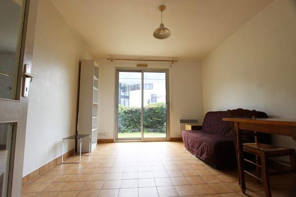 UN COSY APPARTEMENT TYPE 2 & SON JARDIN PRIVATIF, AU BRADEN. - A QUIMPER Quimper SUD