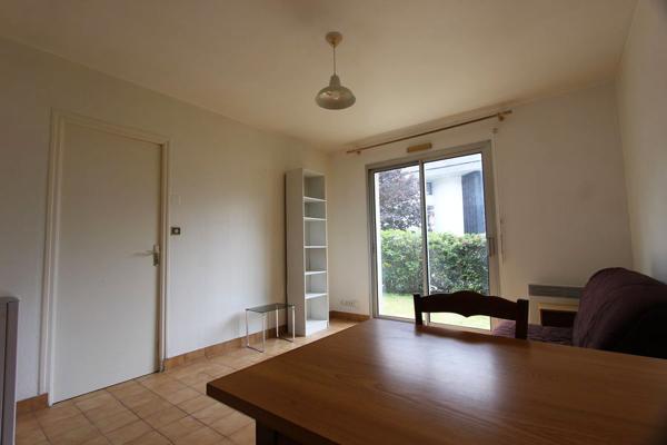 UN COSY APPARTEMENT TYPE 2 & SON JARDIN PRIVATIF, AU BRADEN. - A QUIMPER Quimper SUD
