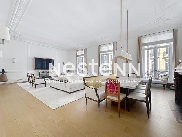 Exclusivité - Paris 8ème - Parc Monceau - Immeuble de grand standing - Appartement 5 pièces d'environ 250 m2 - Cave - Parking en sus