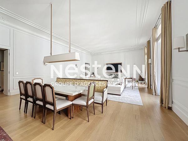 Exclusivité - Paris 8ème - Parc Monceau - Immeuble de grand standing - Appartement 5 pièces d'environ 250 m2 - Cave - Parking en sus