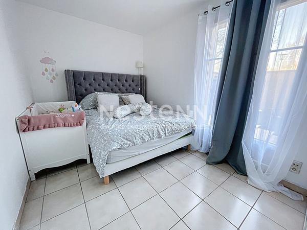 A vendre appartement de 2 pièces de 43 m² en rez-de-jardin - quartier centre-ville de Plaisir